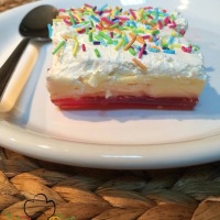 Çilekli Trifle